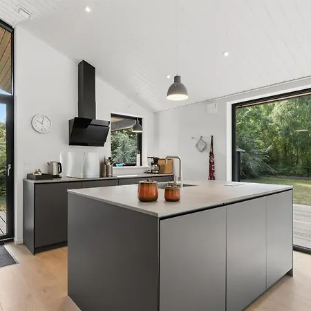 Ellin - 800m From The Sea By Interhome